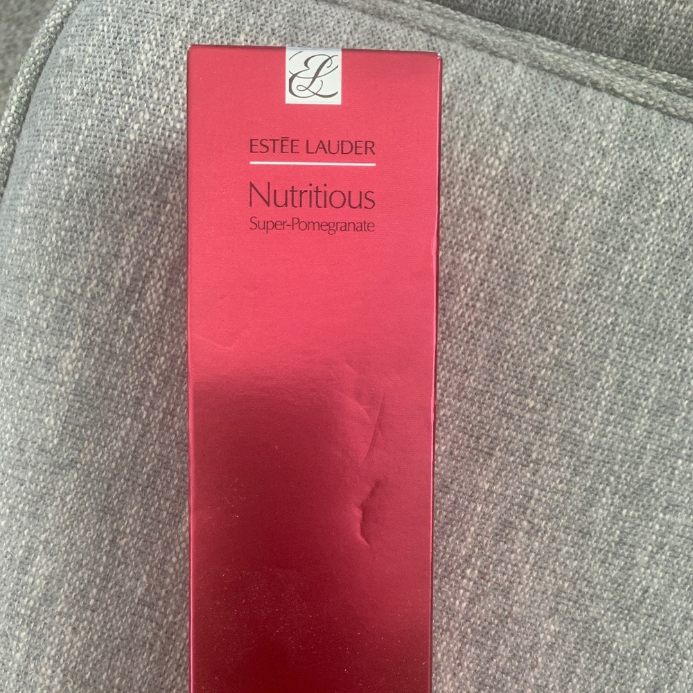 Estee Lauder nutritous lotion